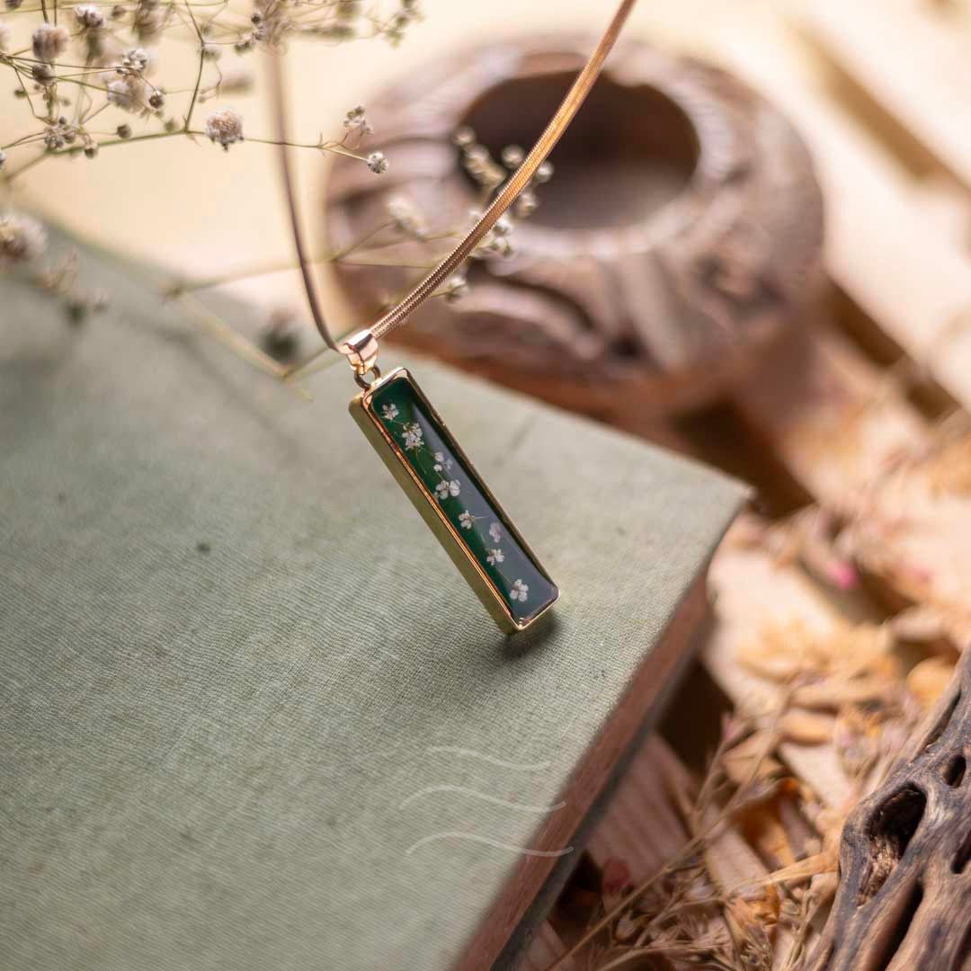 Lovejoy Unisex Necklace - Real flower Jewellery - Leafy Affair