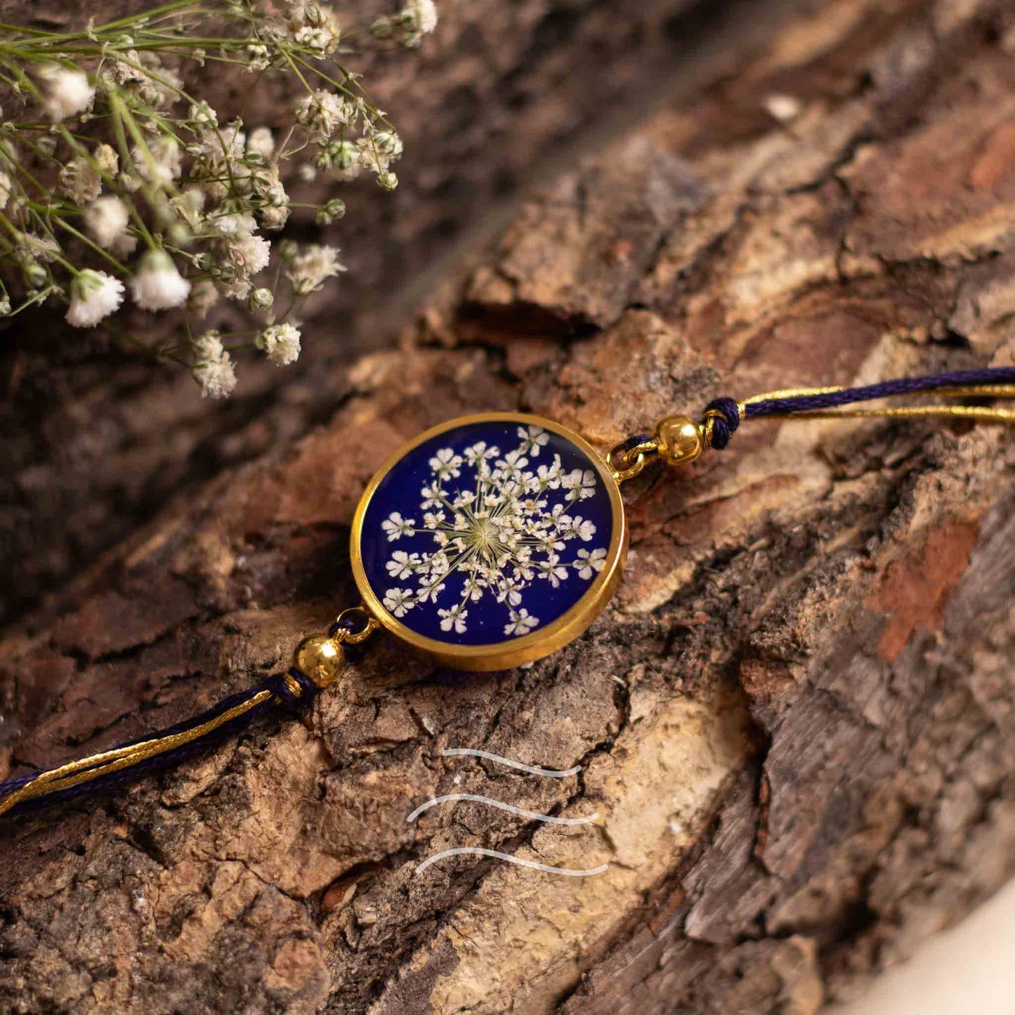 Tirchi Nazar Rakhi - Real flower Jewellery - Leafy Affair