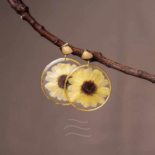 Sun's Kiss Earrings - Real flower Jewellery - Leafy Affair