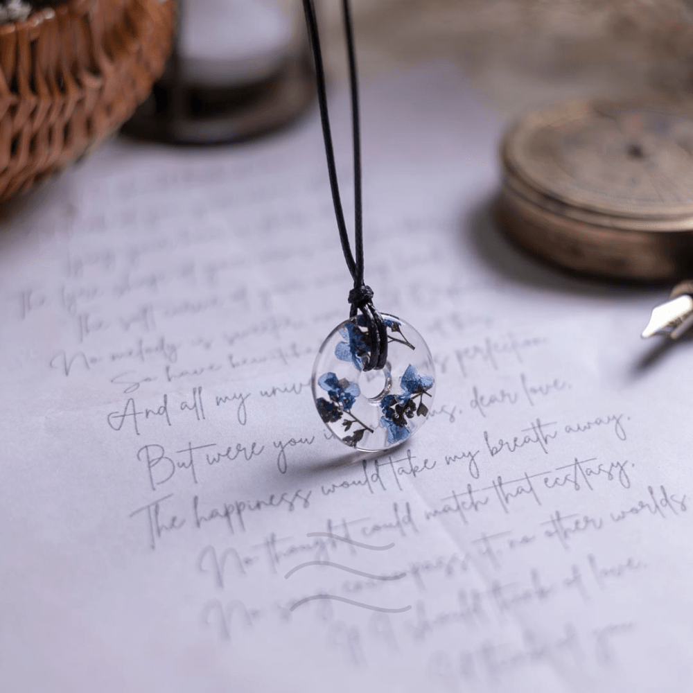 Circle of Life Necklace - Real flower Jewellery - Leafy Affair