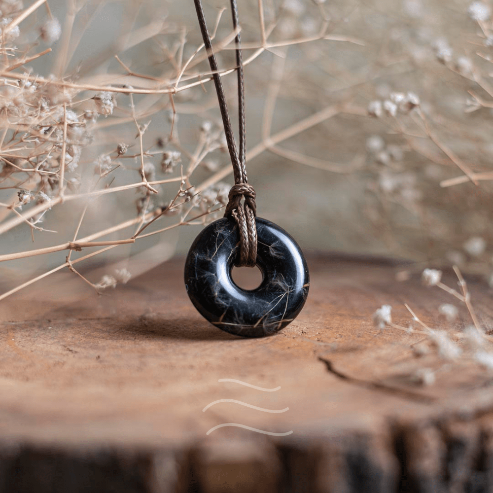 Halo of Stardust Necklace - Real flower Jewellery - Leafy Affair