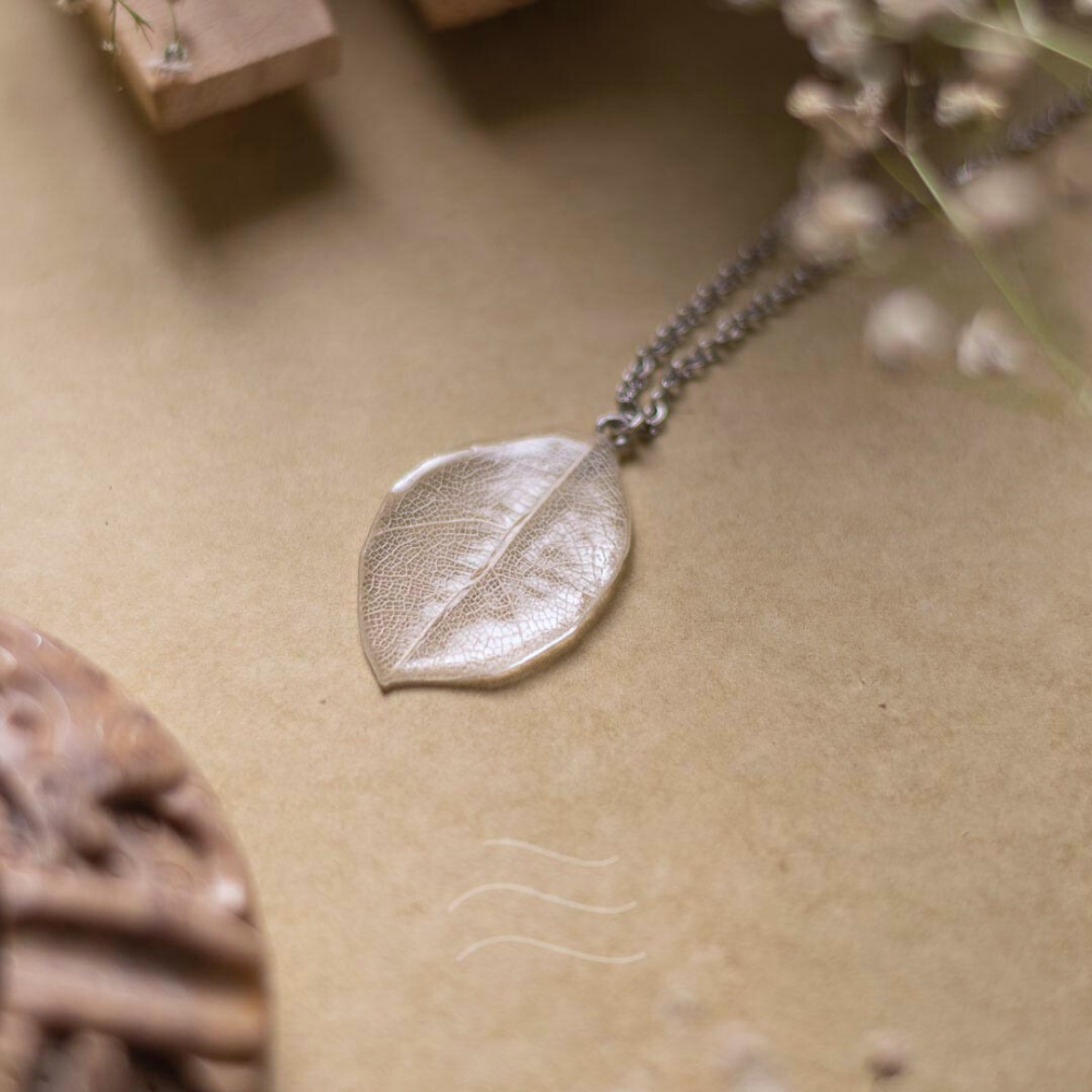 Avery - Fairy Leaf Necklace
