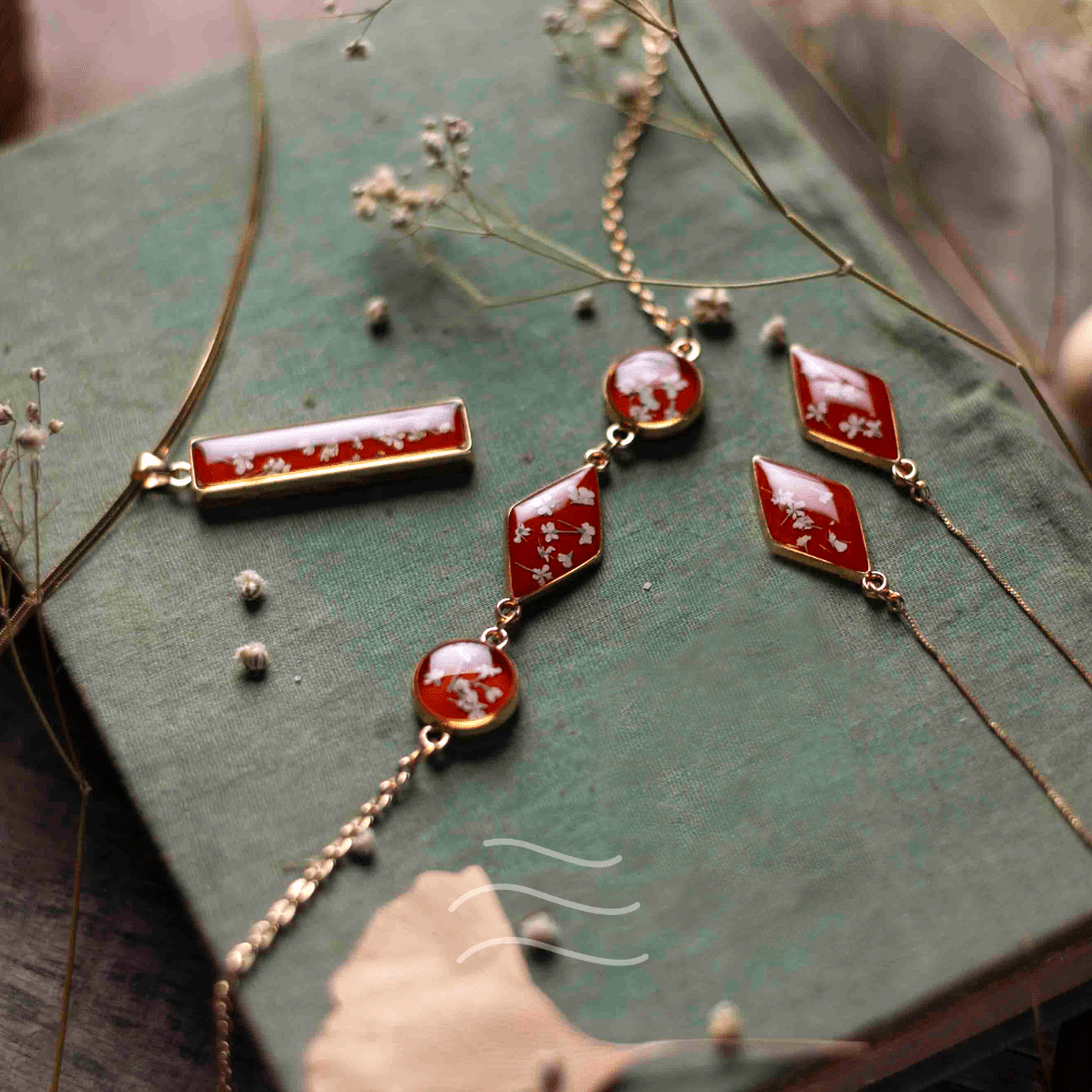 Starstruck Set - Real flower Jewellery - Leafy Affair