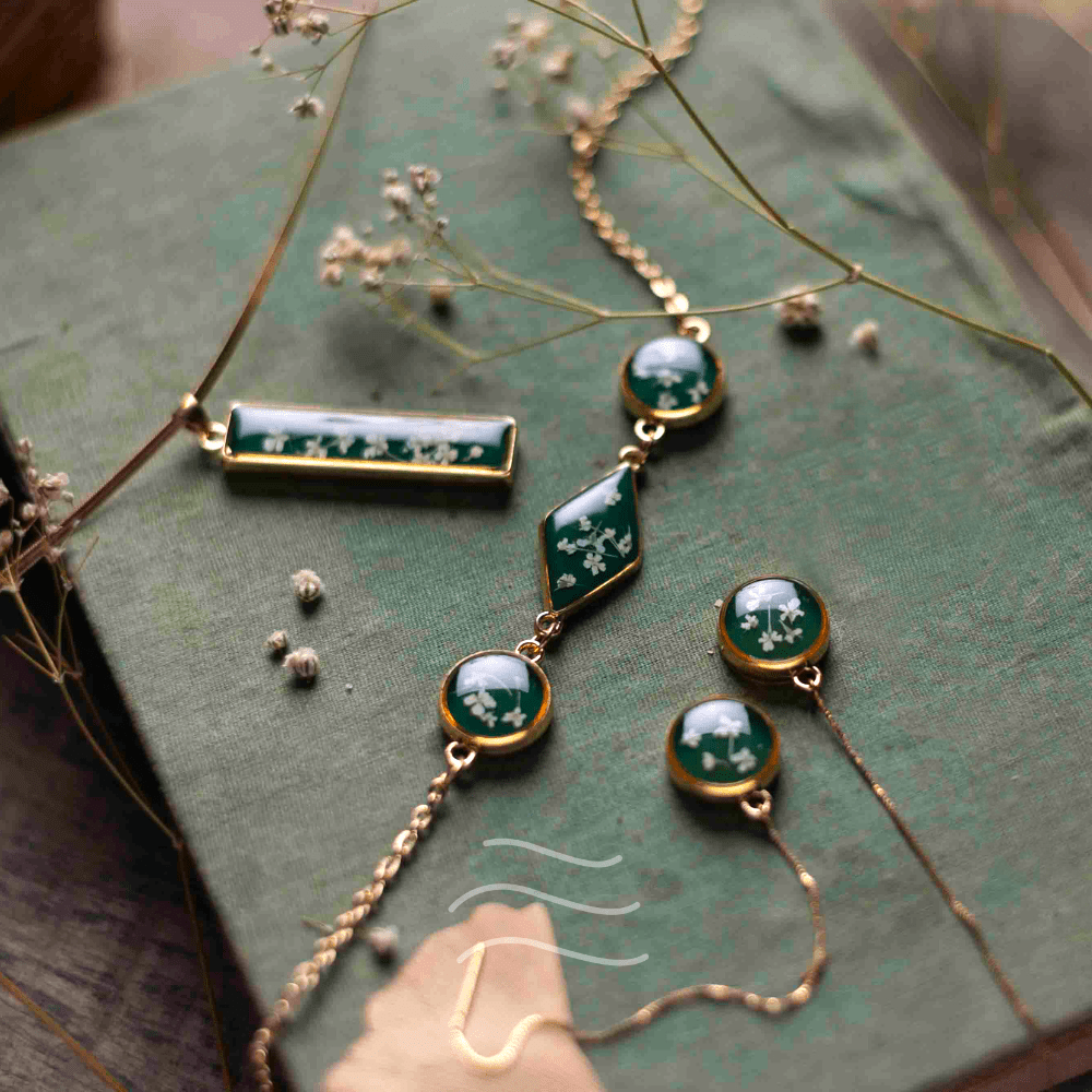 Borealis Set - Real flower Jewellery - Leafy Affair