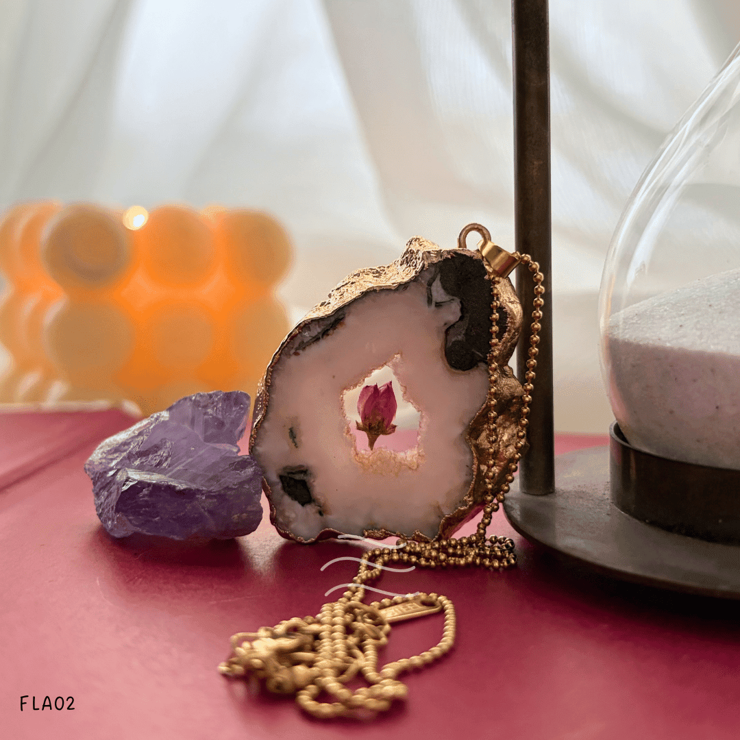 Floragate 02 - Real flower Jewellery - Leafy Affair