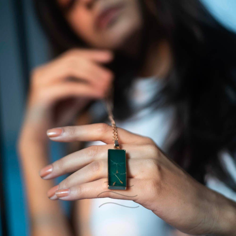 Jul Gift - Real flower Jewellery - Leafy Affair