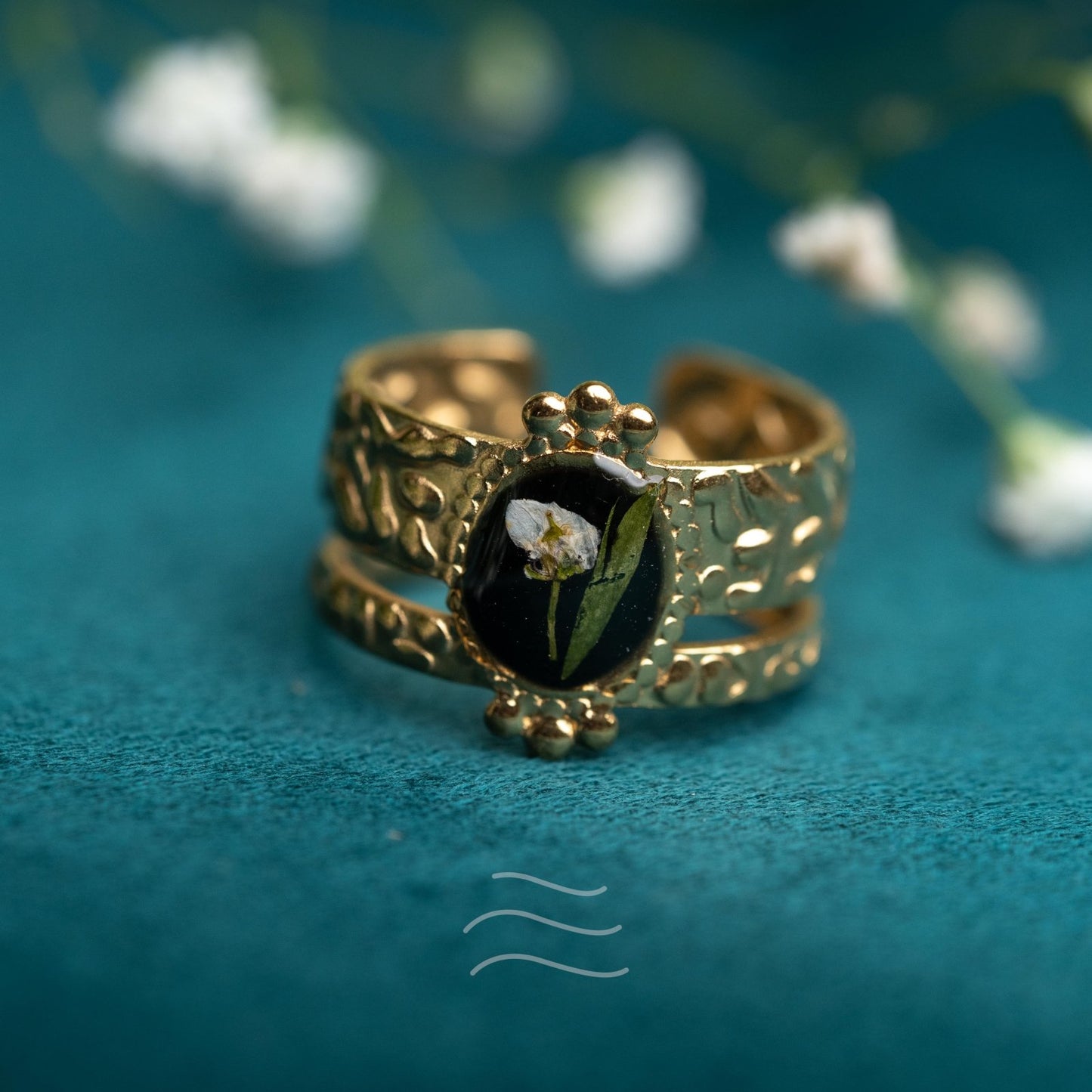 The Midnight Duchess Ring - Real flower Jewellery - Leafy Affair