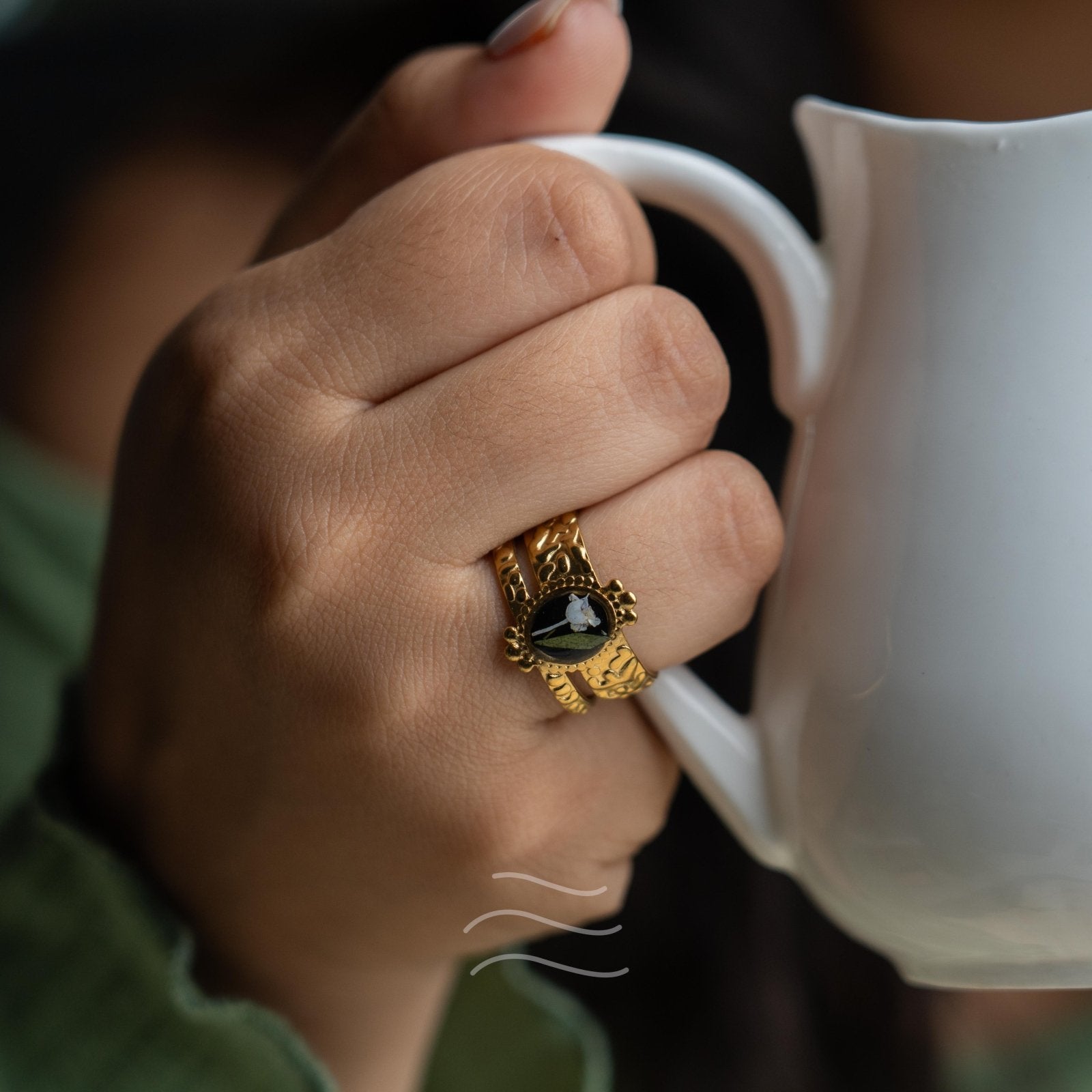 The Midnight Duchess Ring - Real flower Jewellery - Leafy Affair