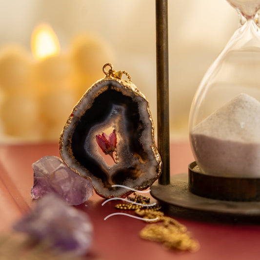Floragate 108 - Real flower Jewellery - Leafy Affair
