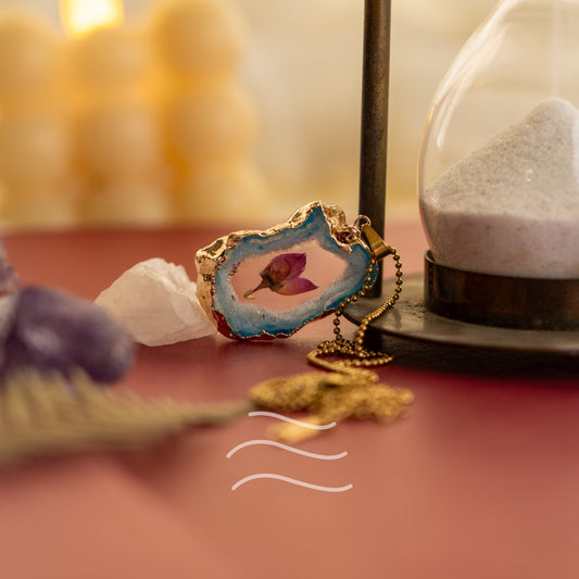Floragate 114 - Real flower Jewellery - Leafy Affair
