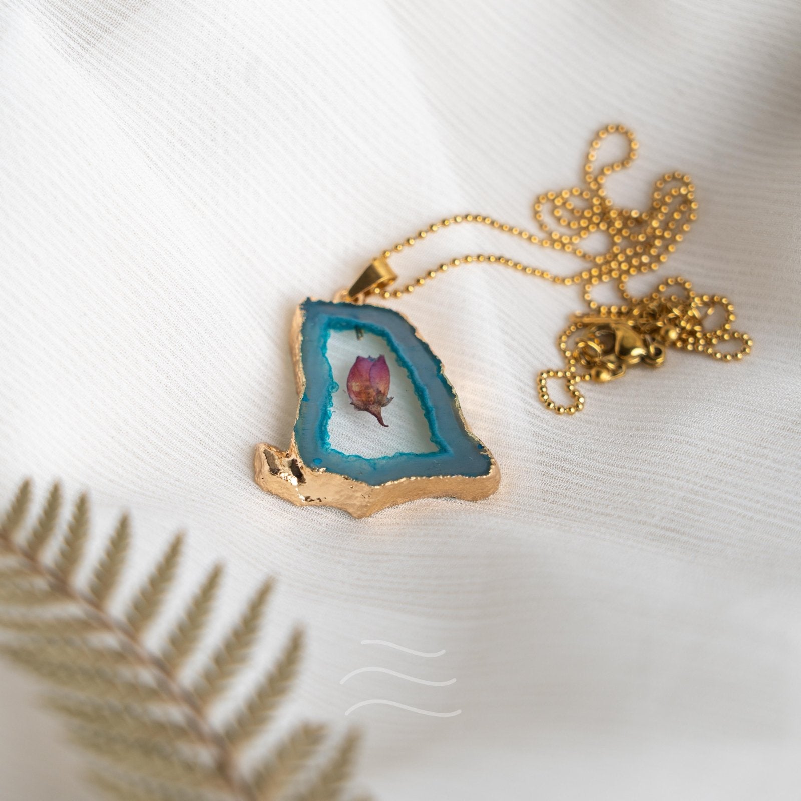 Floragate 112 - Real flower Jewellery - Leafy Affair