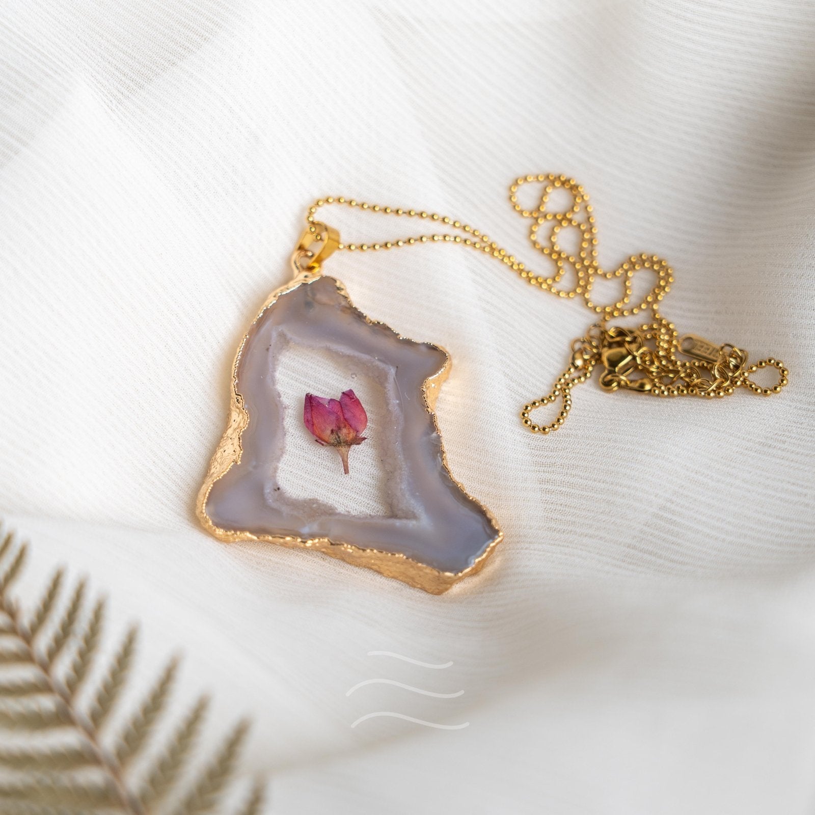 Floragate 71 - Real flower Jewellery - Leafy Affair