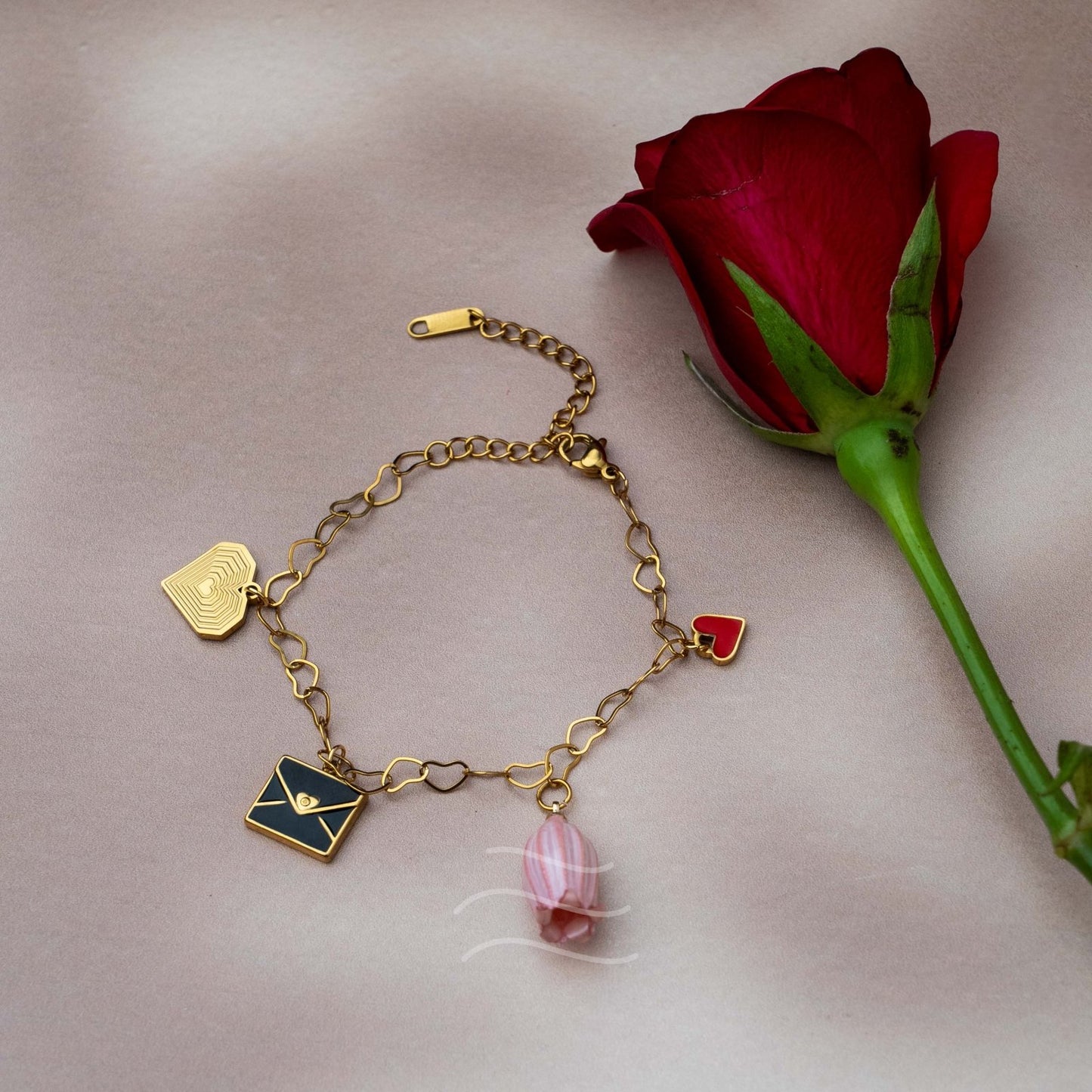 The Heart Skip Bracelet - Real flower Jewellery - Leafy Affair