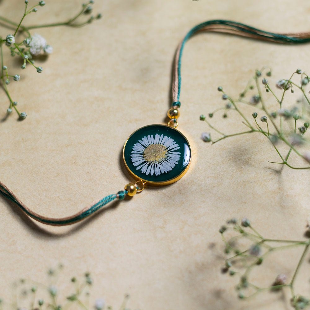 Sapno Ka Bagh Rakhi - Real flower Jewellery - Leafy Affair