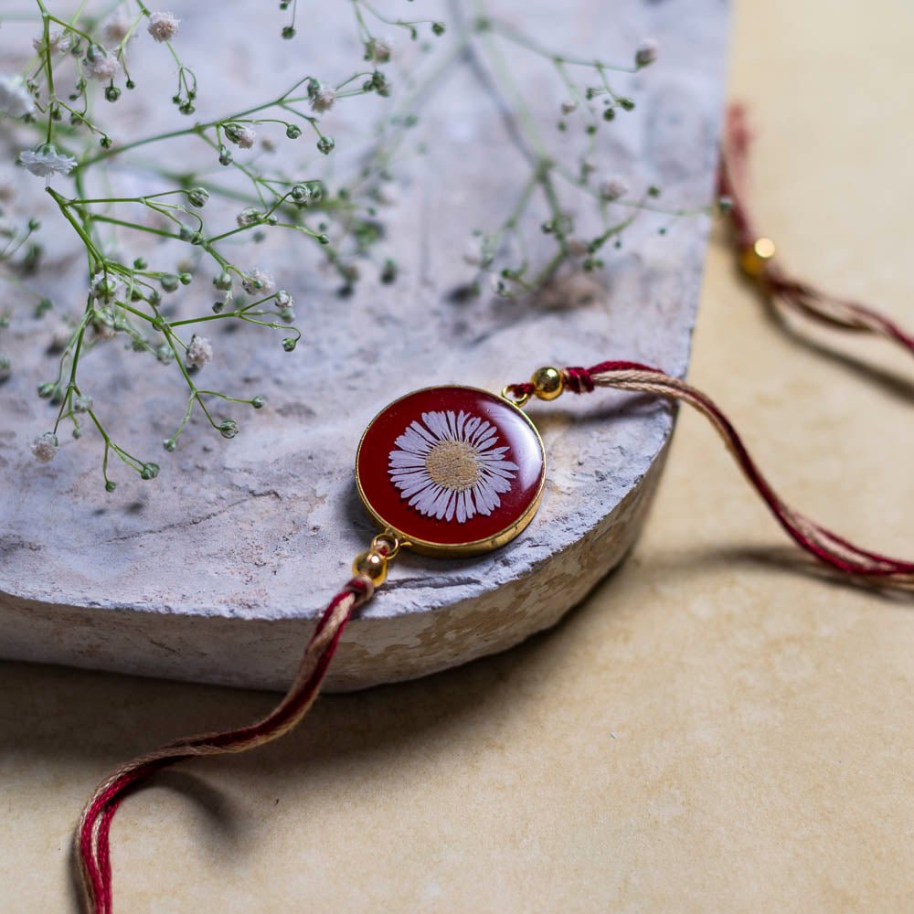 Bachpan ki Kahaaniyan Rakhi - Real flower Jewellery - Leafy Affair