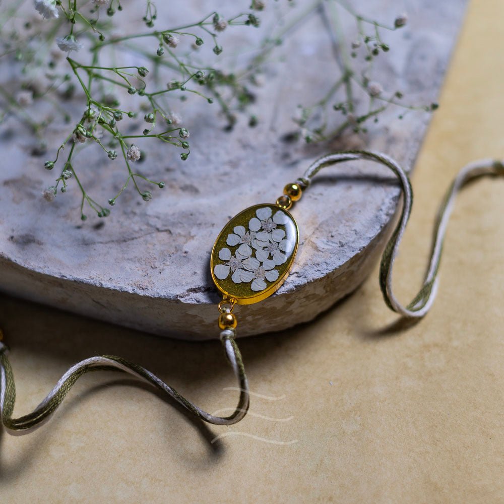Roothna Manana Rakhi - Real flower Jewellery - Leafy Affair