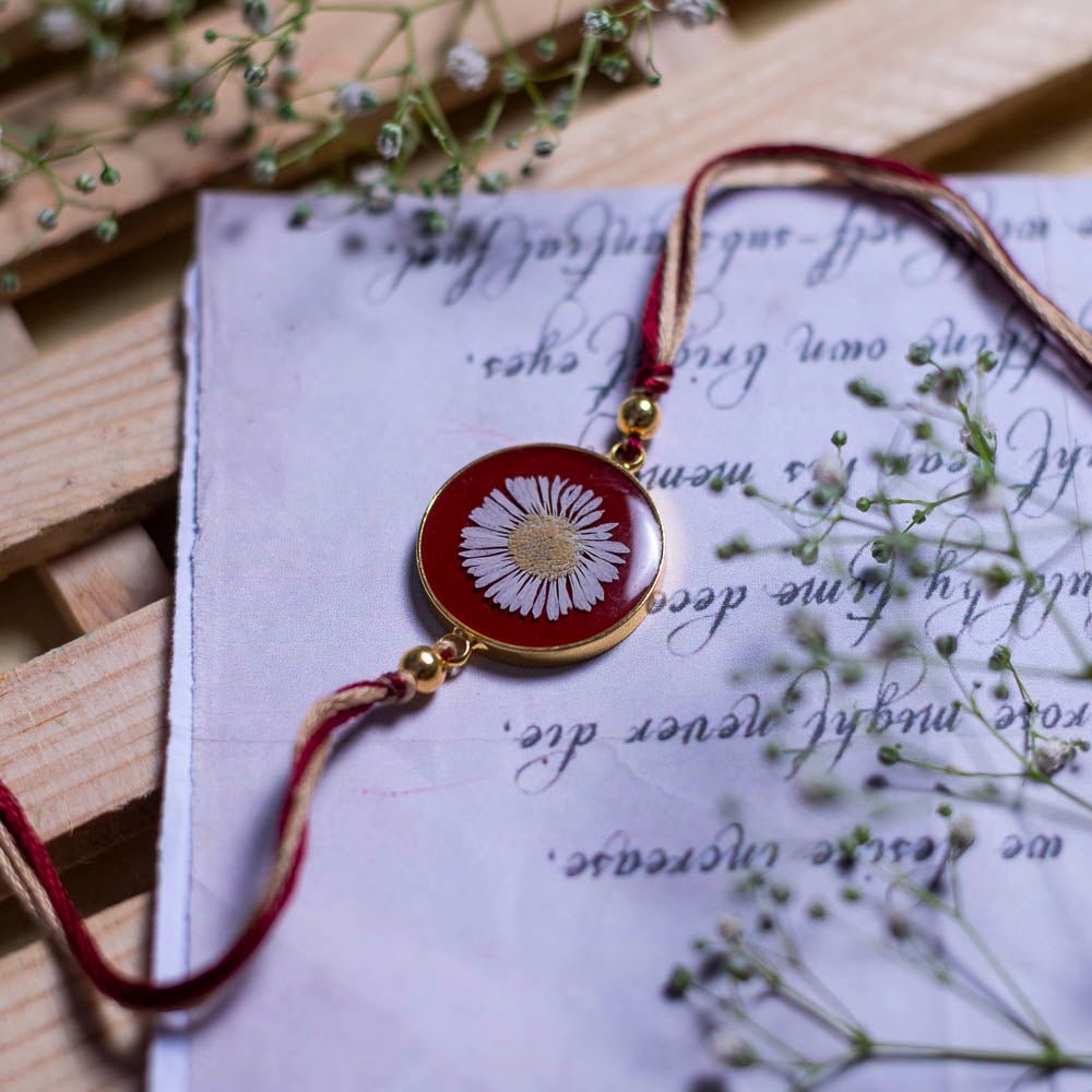 Bachpan ki Kahaaniyan Rakhi - Real flower Jewellery - Leafy Affair
