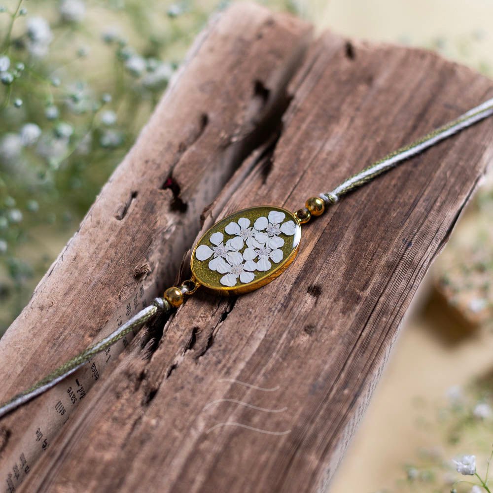 Roothna Manana Rakhi - Real flower Jewellery - Leafy Affair