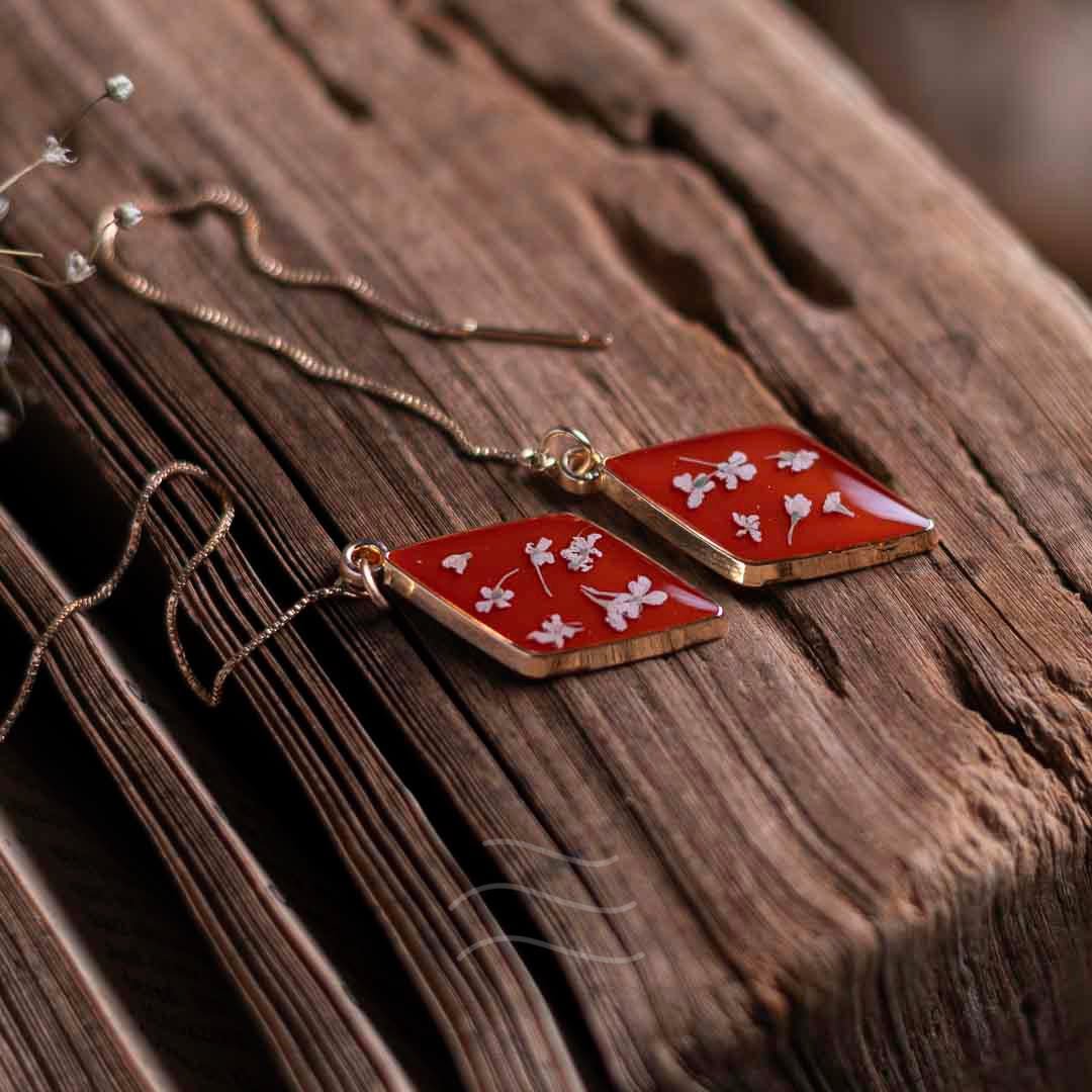Starstruck Earrings - Real flower Jewellery - Leafy Affair