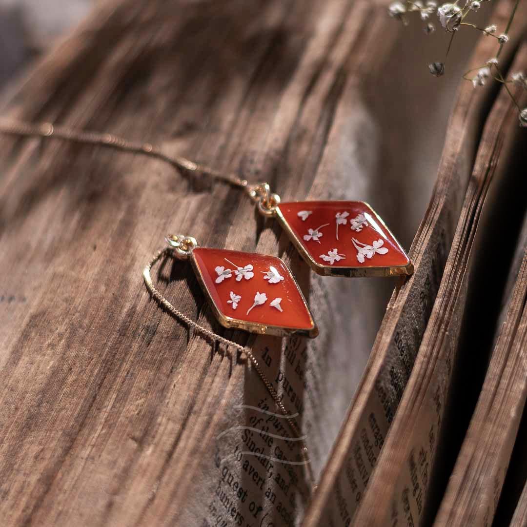 Starstruck Earrings - Real flower Jewellery - Leafy Affair