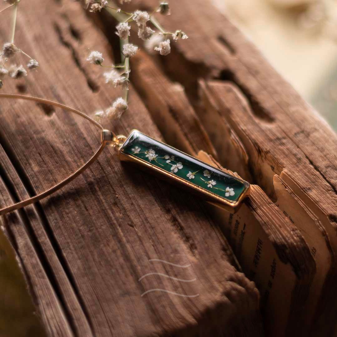 Lovejoy Unisex Necklace - Real flower Jewellery - Leafy Affair
