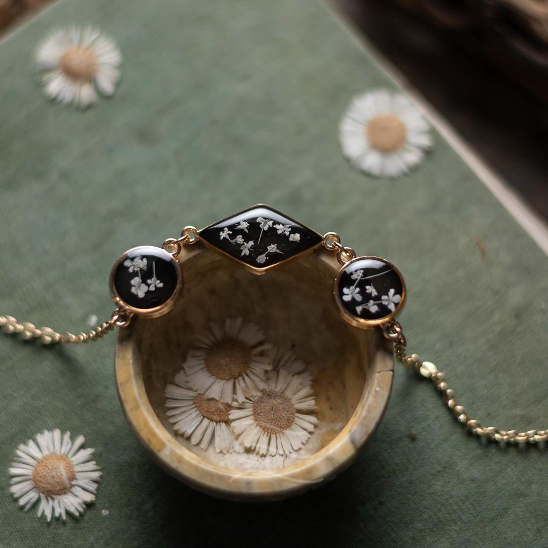Astra Bracelet - Real flower Jewellery - Leafy Affair