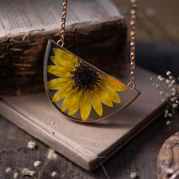 Preserved Real Sunflower Necklace – Leafy Affair