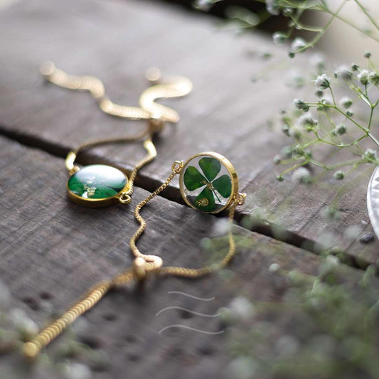 Clover Fairy Bracelet - Real flower Jewellery - Leafy Affair