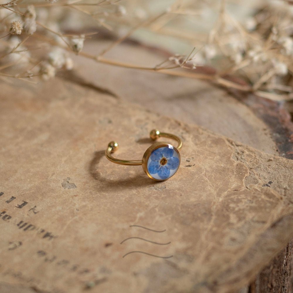 Serene Skies Ring - Real flower Jewellery - Leafy Affair