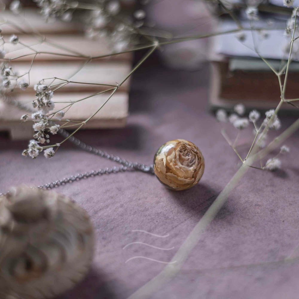 Sonnets of Love - Roselet Necklace - Real flower Jewellery - Leafy Affair