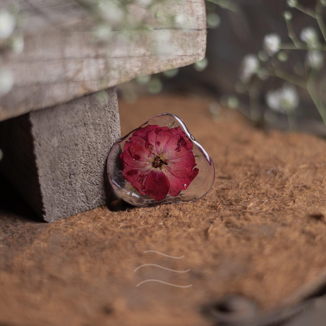 Ruby Rose Pin – Leafy Affair