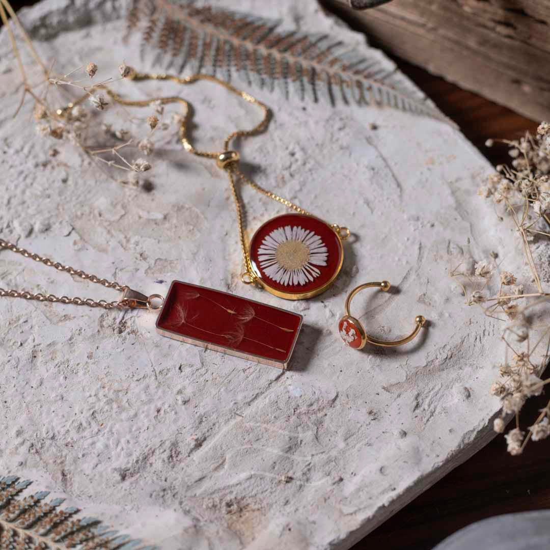Retro Hues Set - Real flower Jewellery - Leafy Affair