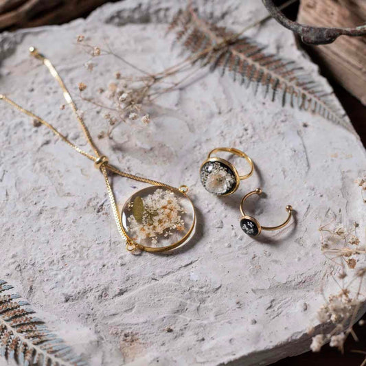 Baby's Breath Set - Real flower Jewellery - Leafy Affair