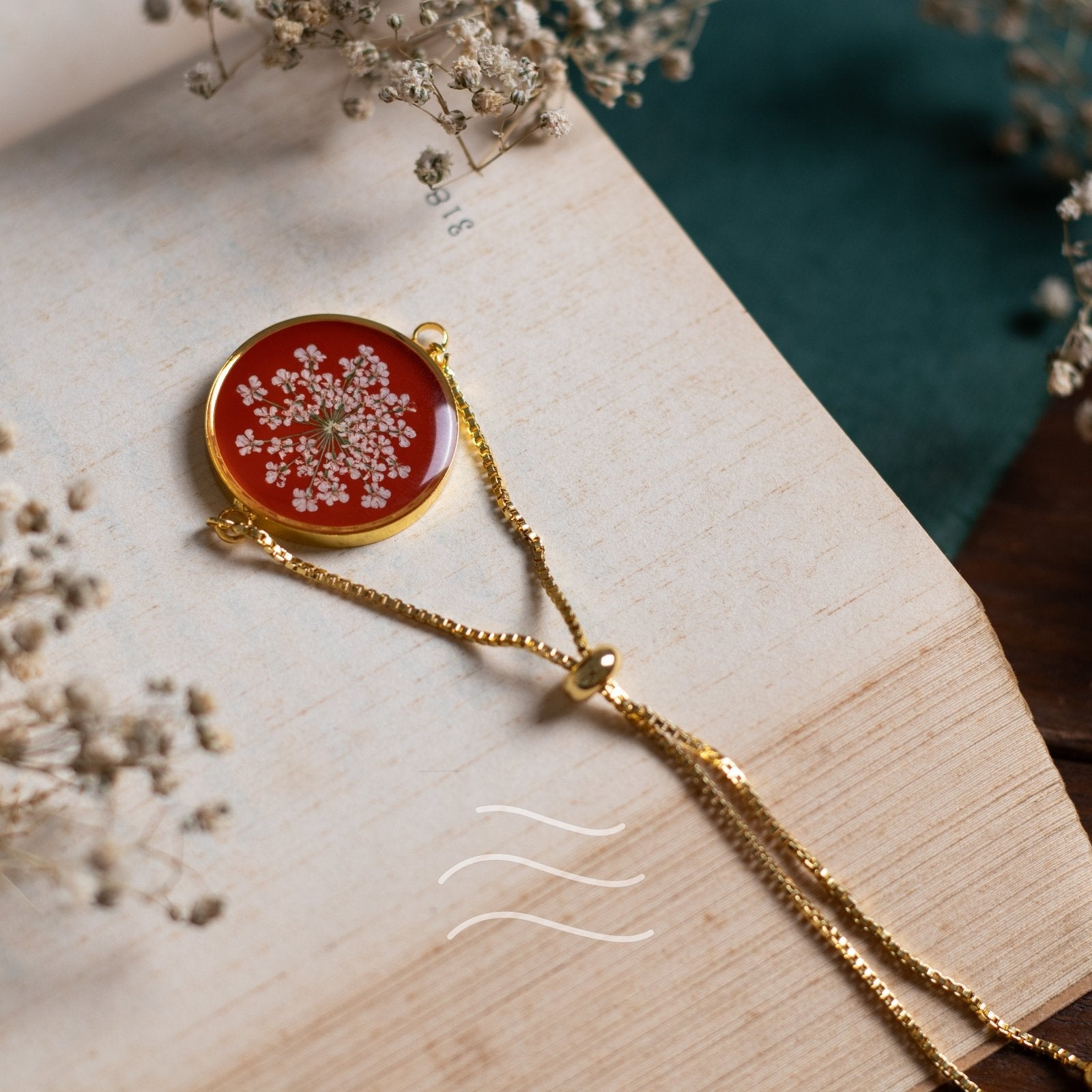 Ember Star cluster Bracelet - Real flower Jewellery - Leafy Affair