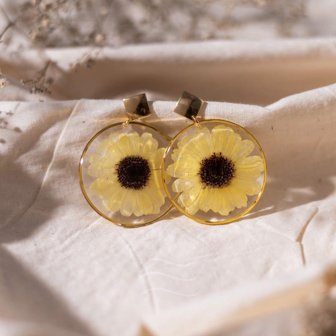 Sun's Kiss Earrings - Real flower Jewellery - Leafy Affair
