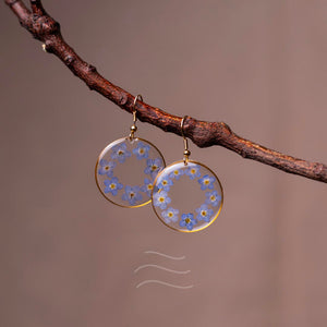 Kiss of Remembrance Earring