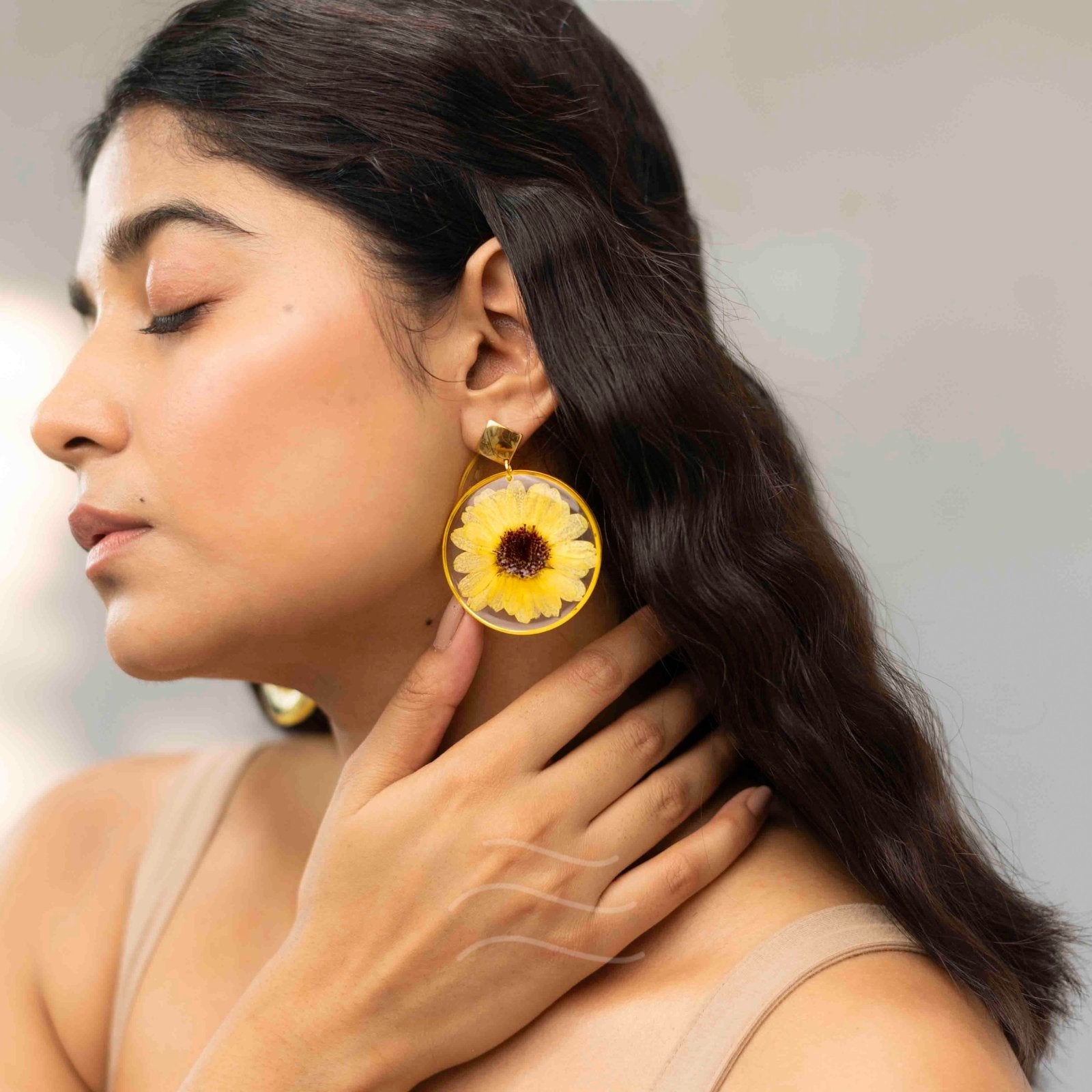 Sun's Kiss Earrings - Real flower Jewellery - Leafy Affair