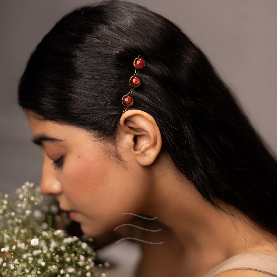 Ishtar's Floret Hairpin - Real flower Jewellery - Leafy Affair