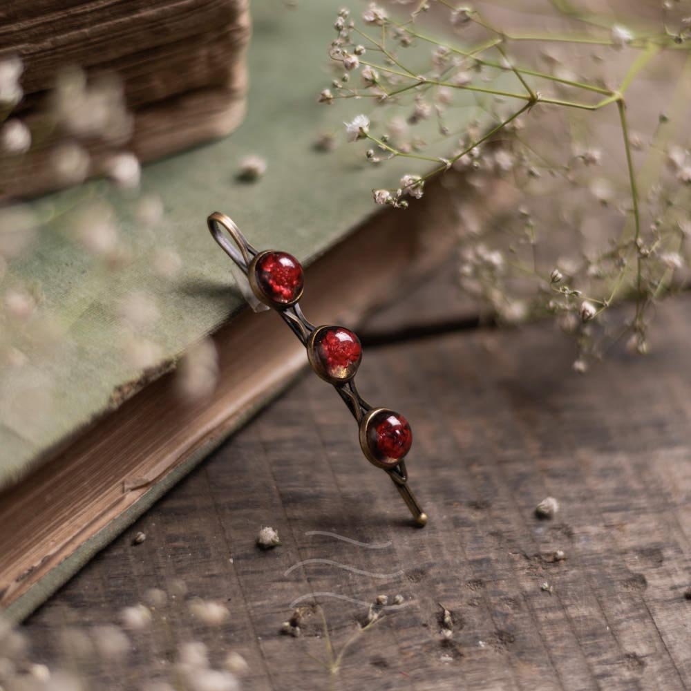 Ishtar's Floret Hairpin - Real flower Jewellery - Leafy Affair