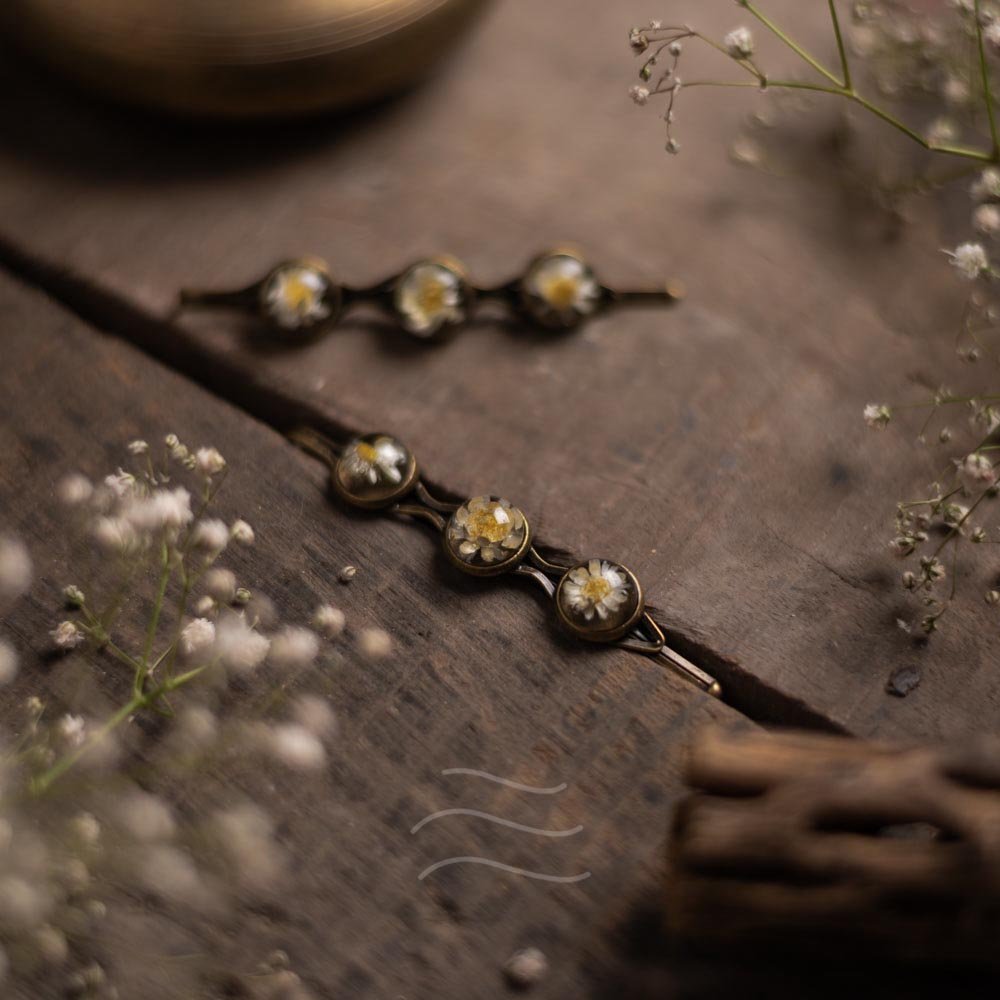Apollo's Floret Hairpin - Real flower Jewellery - Leafy Affair