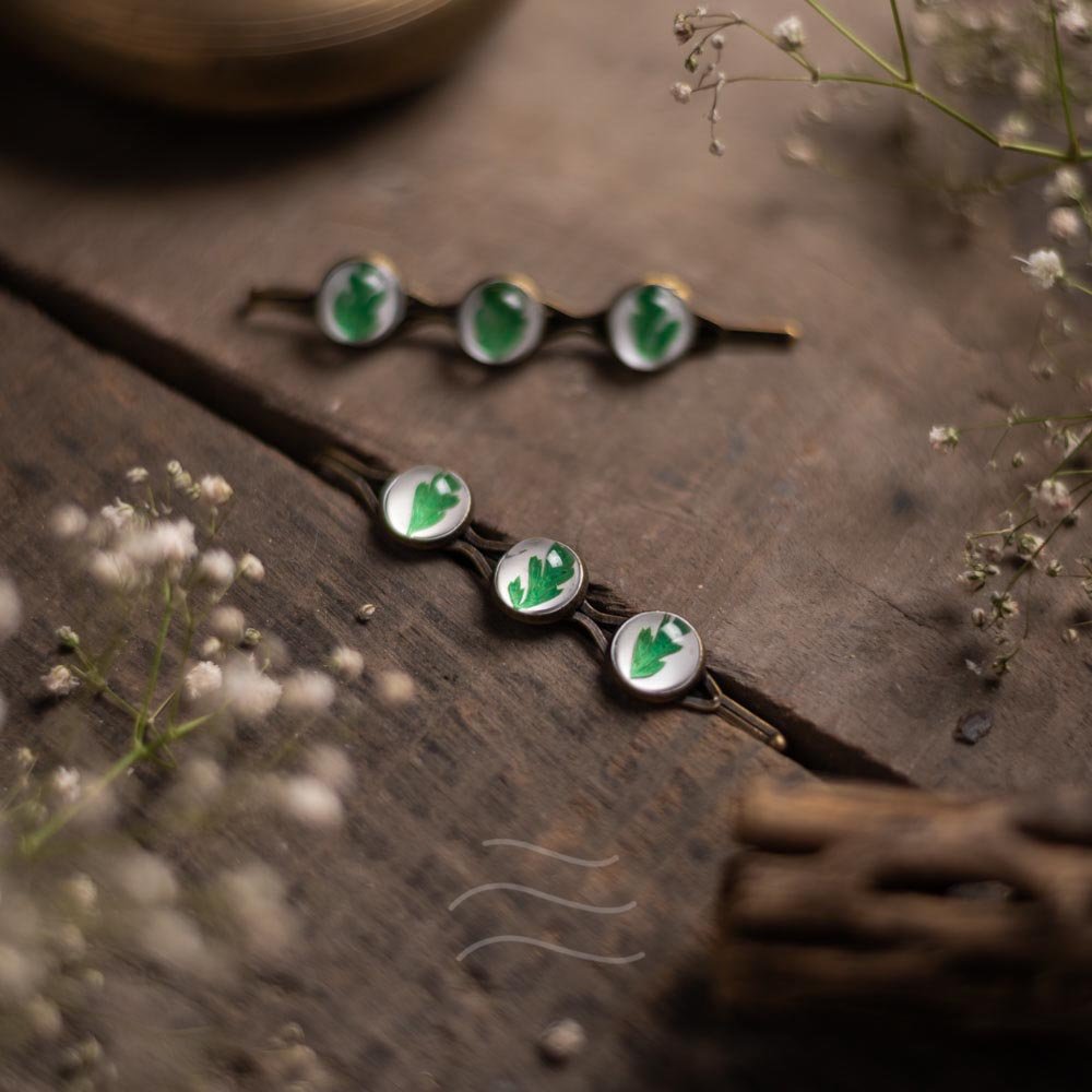 Pothos Fern Hairpin - Real flower Jewellery - Leafy Affair