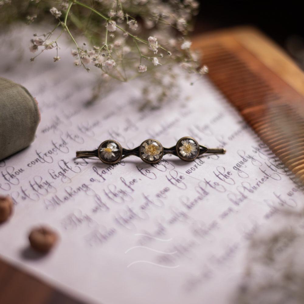 Apollo's Floret Hairpin - Real flower Jewellery - Leafy Affair