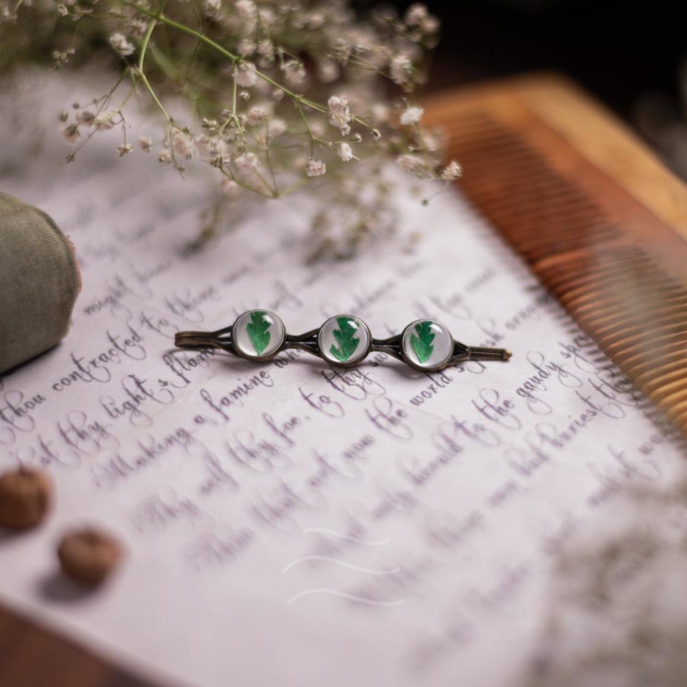 Pothos Fern Hairpin - Real flower Jewellery - Leafy Affair