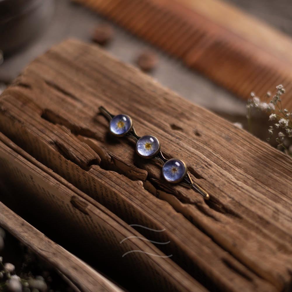 Forget-me-not Hairpin - Real flower Jewellery - Leafy Affair