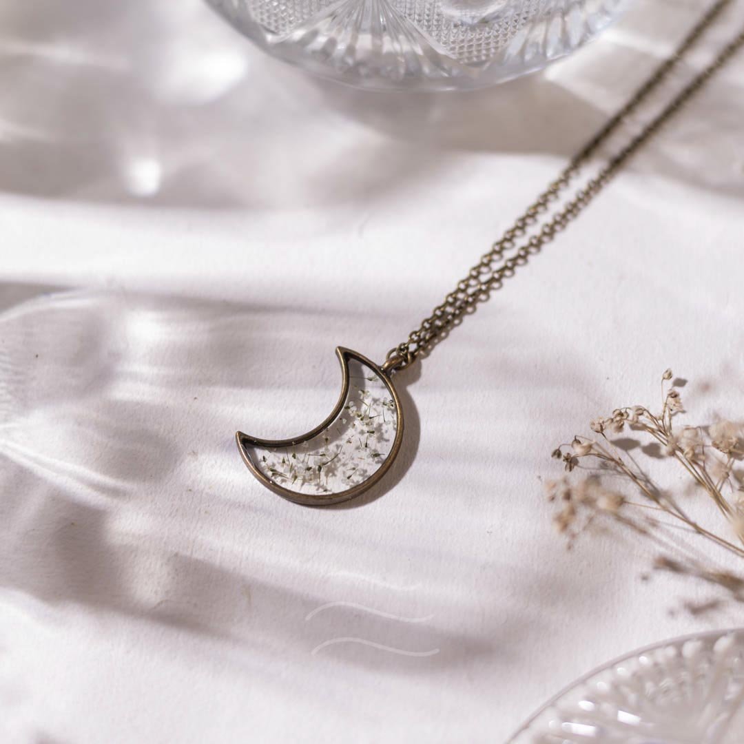 Elara Crescent Moon Necklace - Real flower Jewellery - Leafy Affair