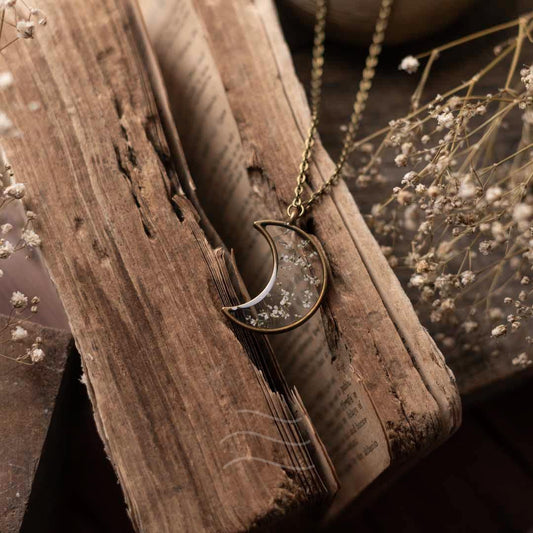 Elara Crescent Moon Necklace - Real flower Jewellery - Leafy Affair