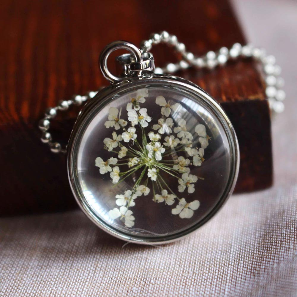 Frilly Flower Minimalistic Keepsake - Real flower Jewellery - Leafy Affair