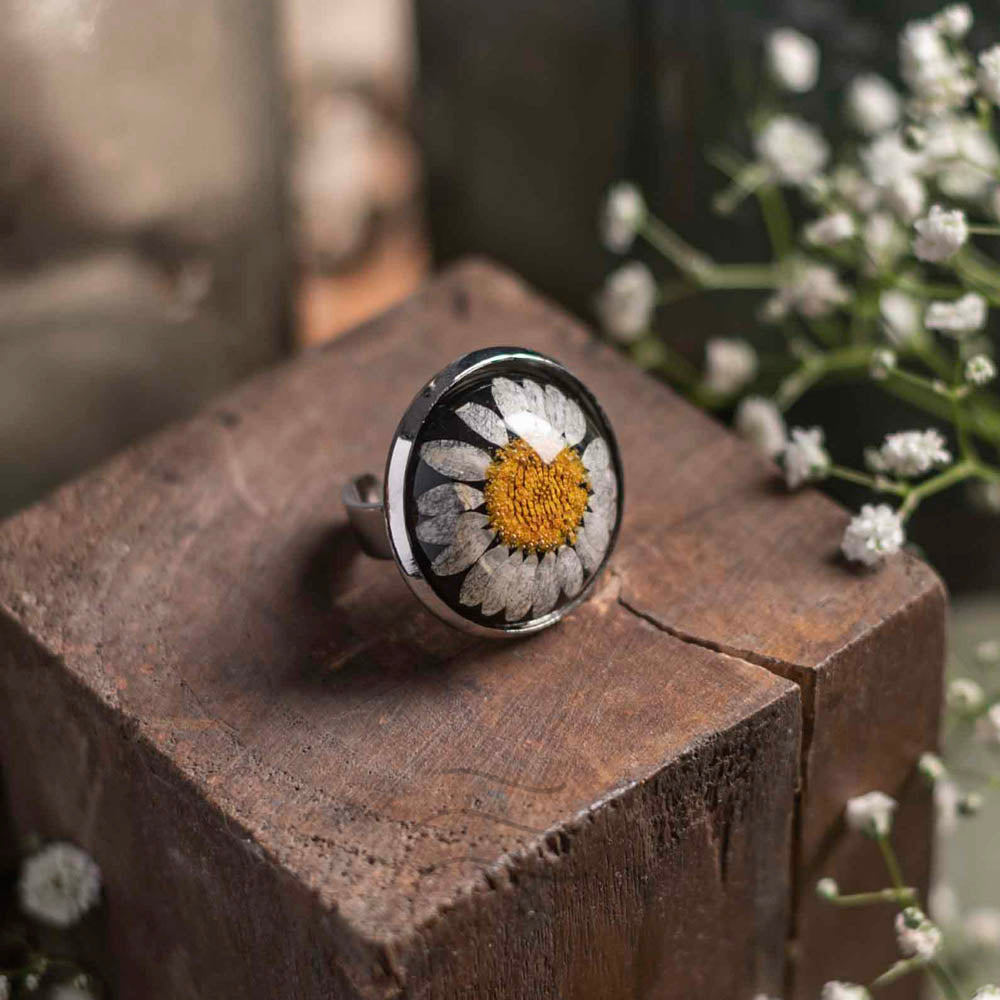 Whoops-a-Daisy Ring