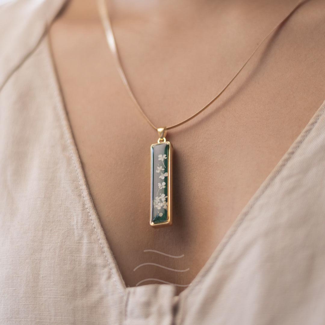 Lovejoy Unisex Necklace - Real flower Jewellery - Leafy Affair