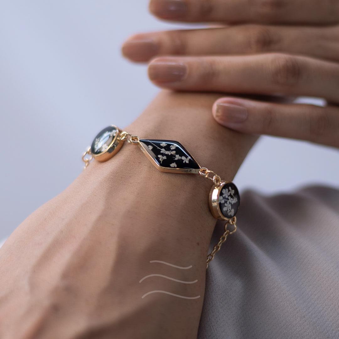 Astra Bracelet - Real flower Jewellery - Leafy Affair